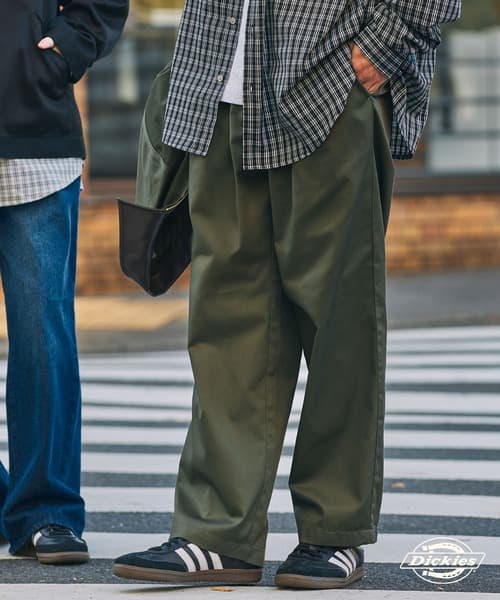Dickies 聯名限定 TC斜紋布 雙打褶 鬆緊寬版直筒褲【THE CRAFT CREW PRODUCTS】