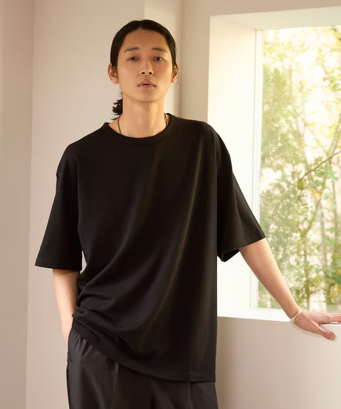 ブラック