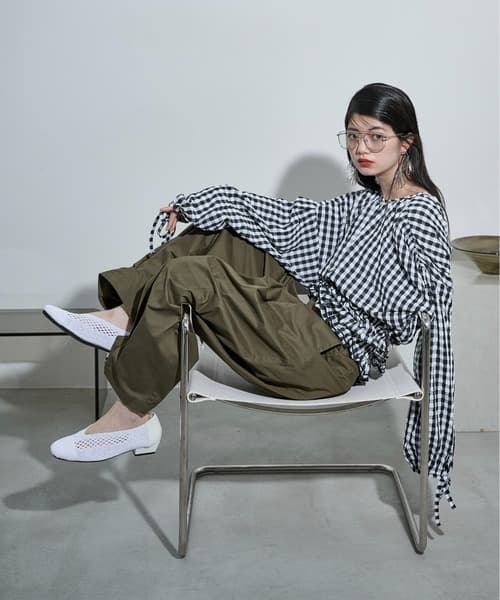 103345822b_b_48_500.jpg