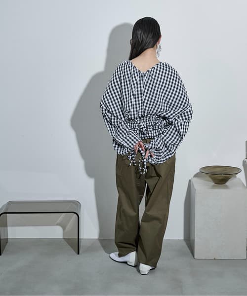 103628671b_b_05_500.jpg