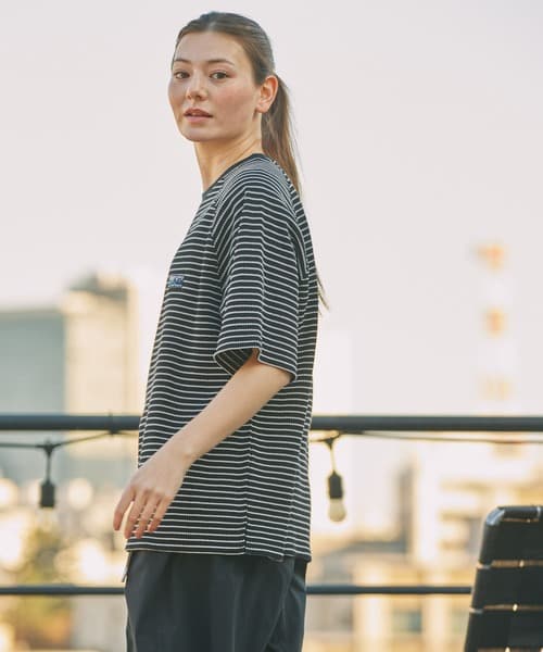 104767911b_b_187_500.jpg