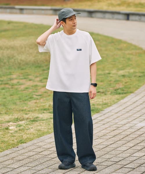 104767911b_b_25_500.jpg
