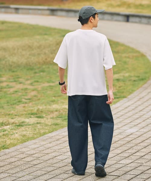 104767911b_b_27_500.jpg