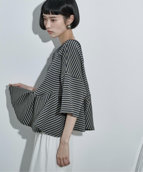 105426697b_b_62_500.jpg