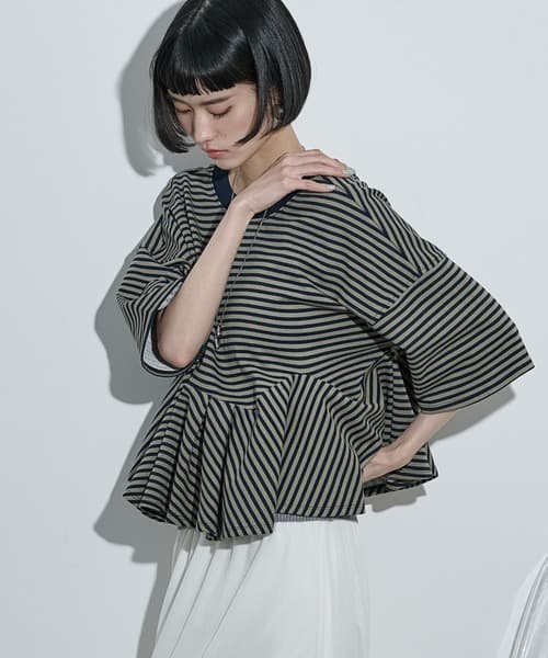 105426697b_b_77_500.jpg