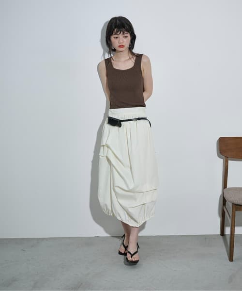 105505628b_b_27_500.jpg