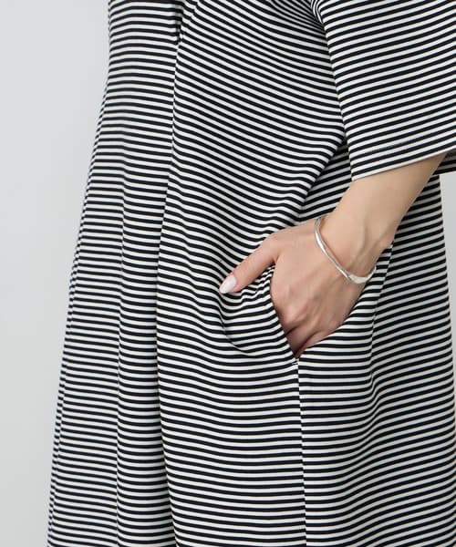 105509776b_b_51_500.jpg