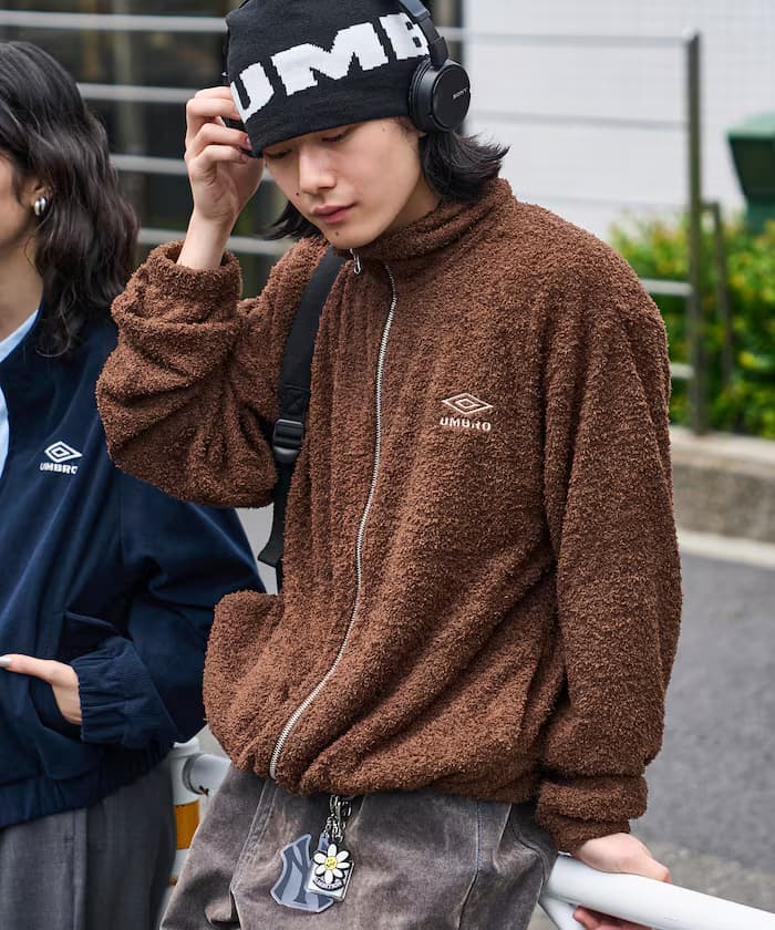 ブラウン
