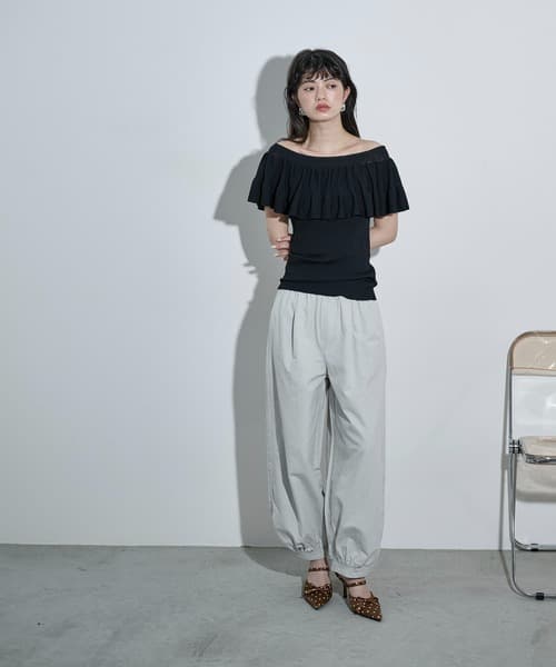 106073709b_b_28_500.jpg