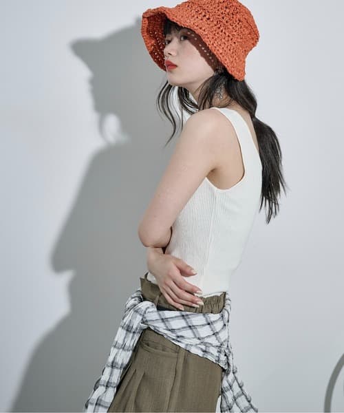 106137141b_b_27_500.jpg
