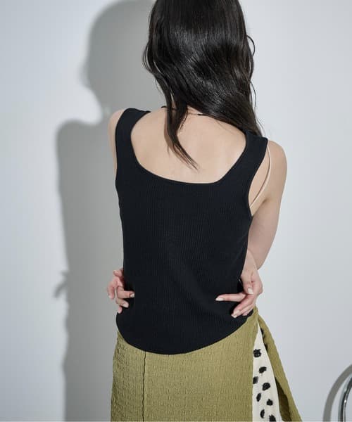 106137141b_b_47_500.jpg