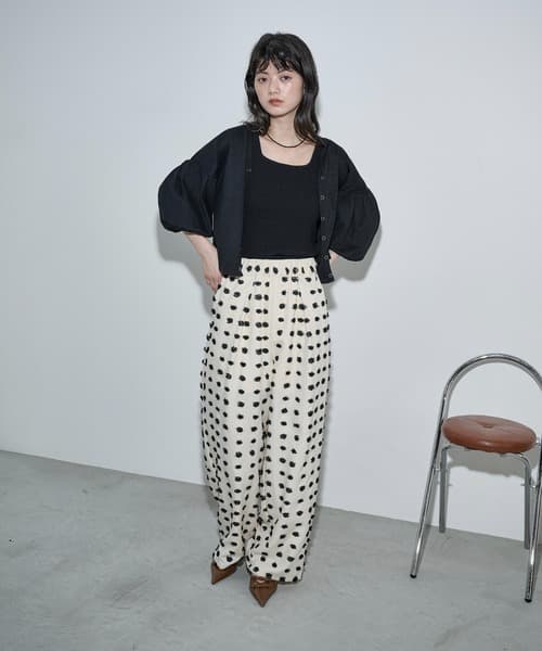 106137141b_b_54_500.jpg