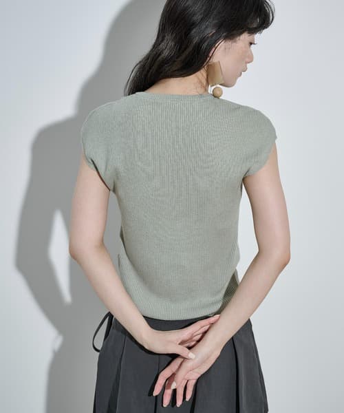 106291478b_b_10_500.jpg