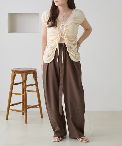 109249566b_b_31_500.jpg