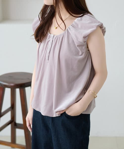 109920441b_b_14_500.jpg
