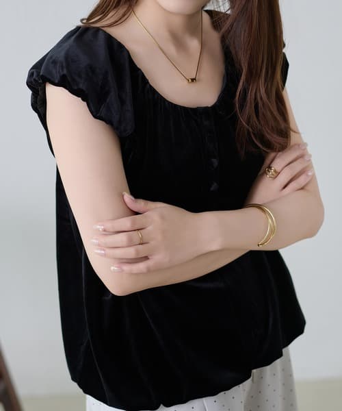 109920441b_b_25_500.jpg