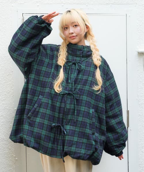 アイボリー