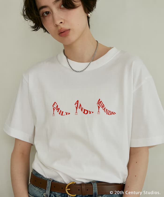 FREAK'S STORE 聯名限定 《穿著Prada的惡魔》紅色高跟鞋圖案短袖T恤
