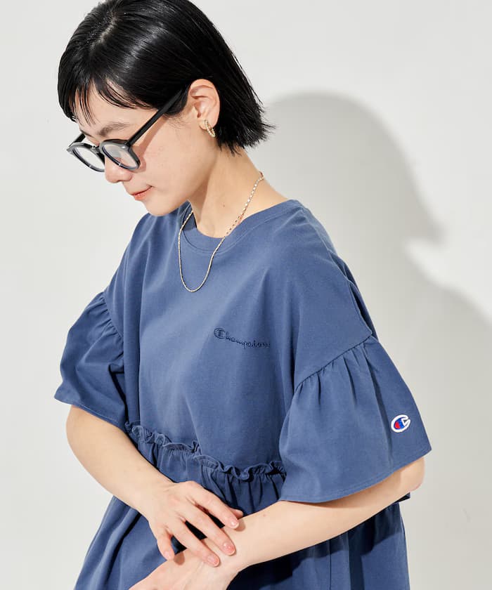 ブルー