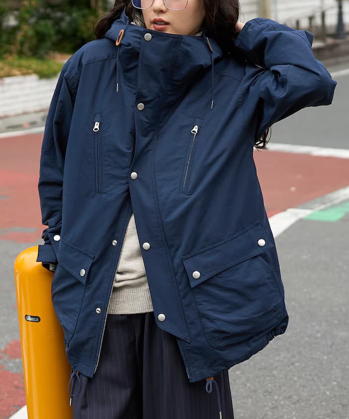 ネイビー