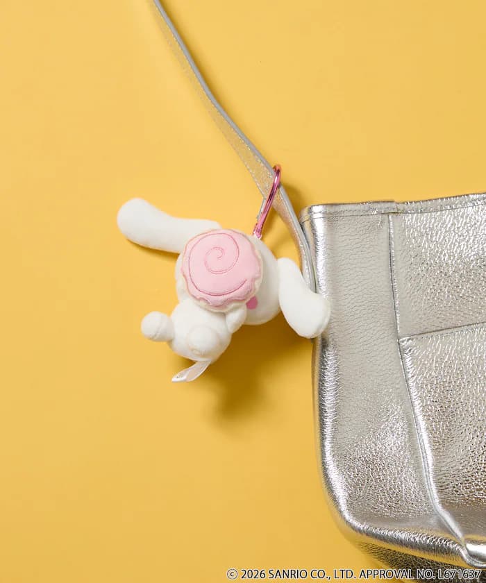 CINNAMOROLL 躲貓貓 絨毛吊飾