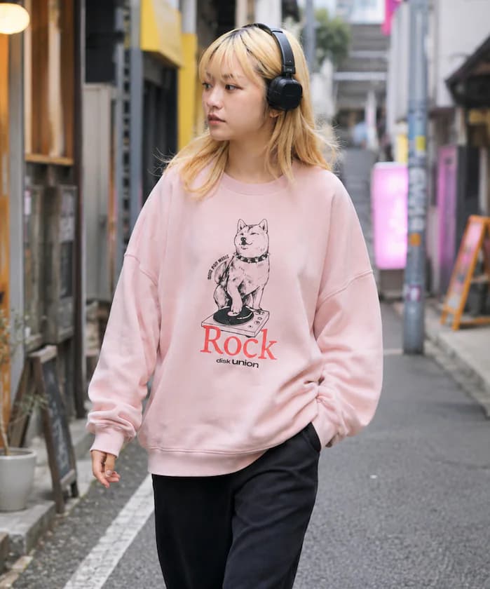 ピンク