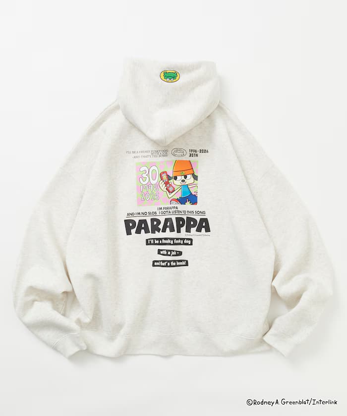 グレー