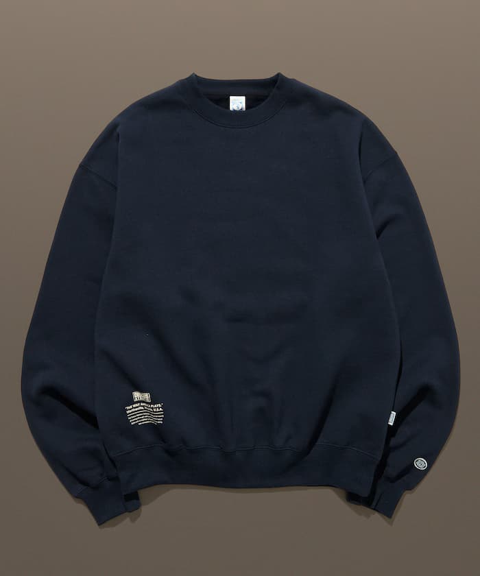 DISCUS ATHLETIC × FREAK'S STORE 聯名限定 Logo 刺繡貼布&標語印花 裡起毛 寬版圓領衛衣【限定款】