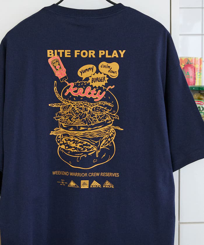 KELTY×FREAK'S STORE 聯名限定 寬版 漢堡LOGO 背面印花 圓領T恤【限定款】