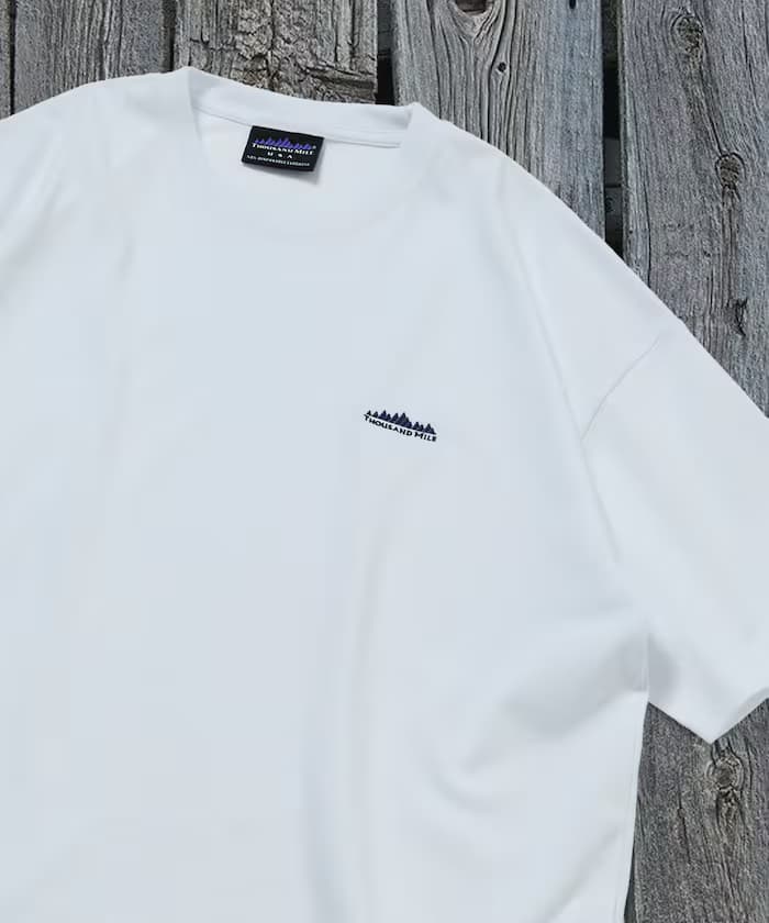 THOUSAND MILE×FREAK'S STORE 聯名限定 小標誌刺繡 圓領 抗菌防臭 吸濕排汗 寬版T恤【限定款】