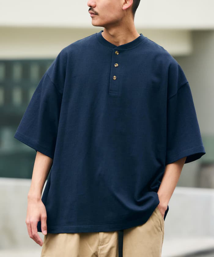 ネイビー