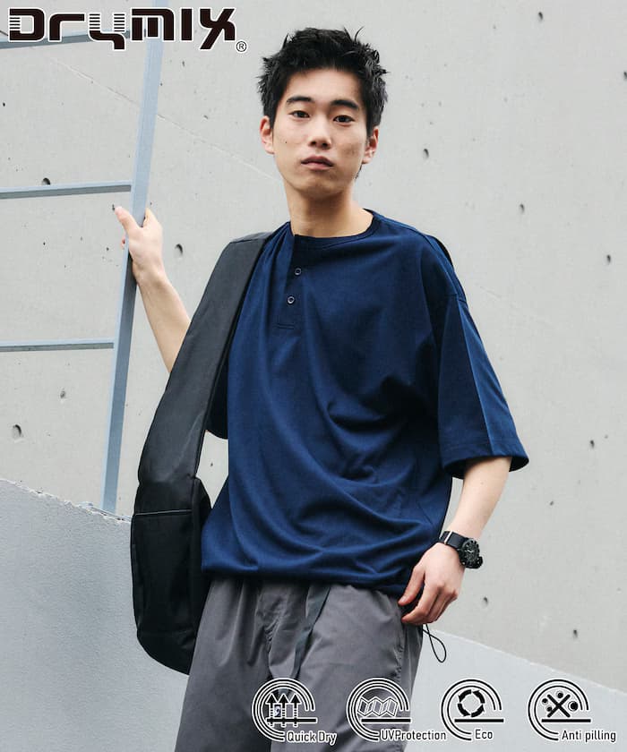 ネイビー
