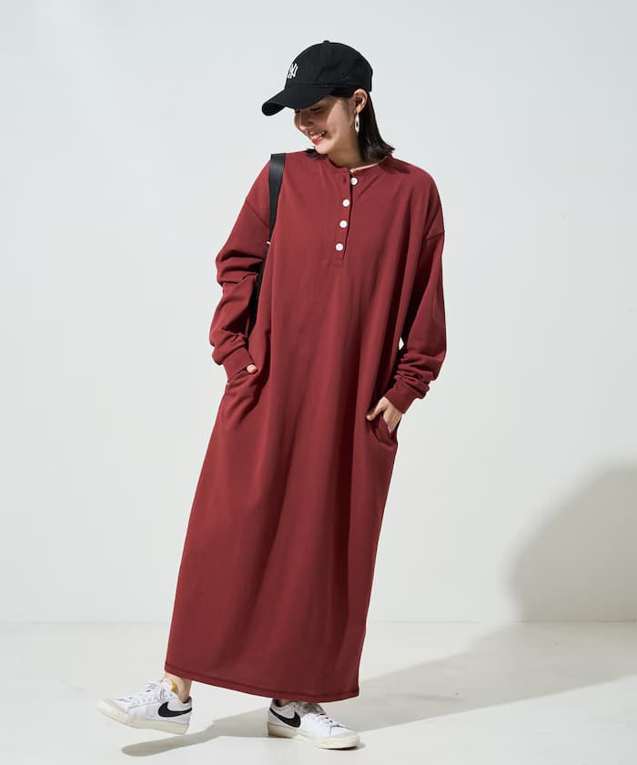 ワインレッド