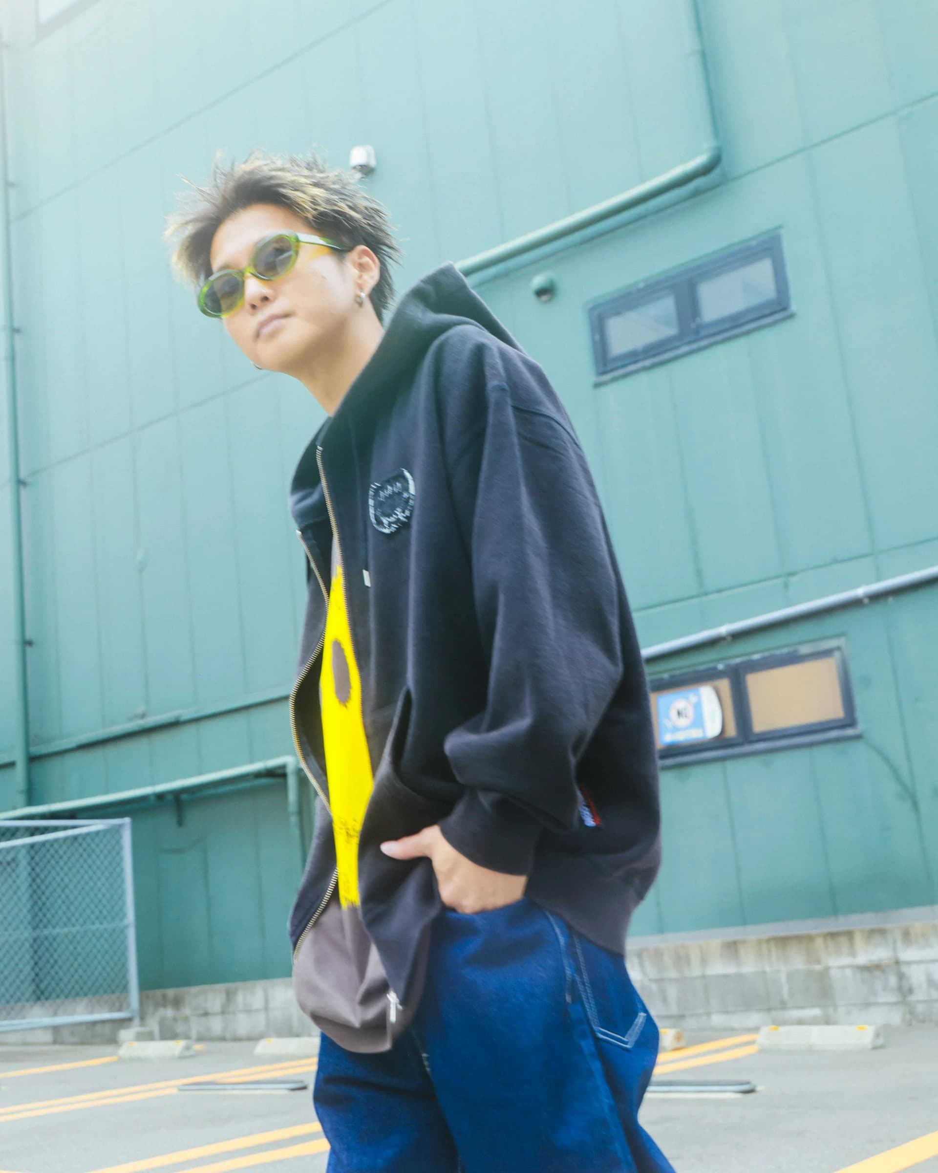 ICONIC Zip Hoodie - 250912_OP_01964.jpg