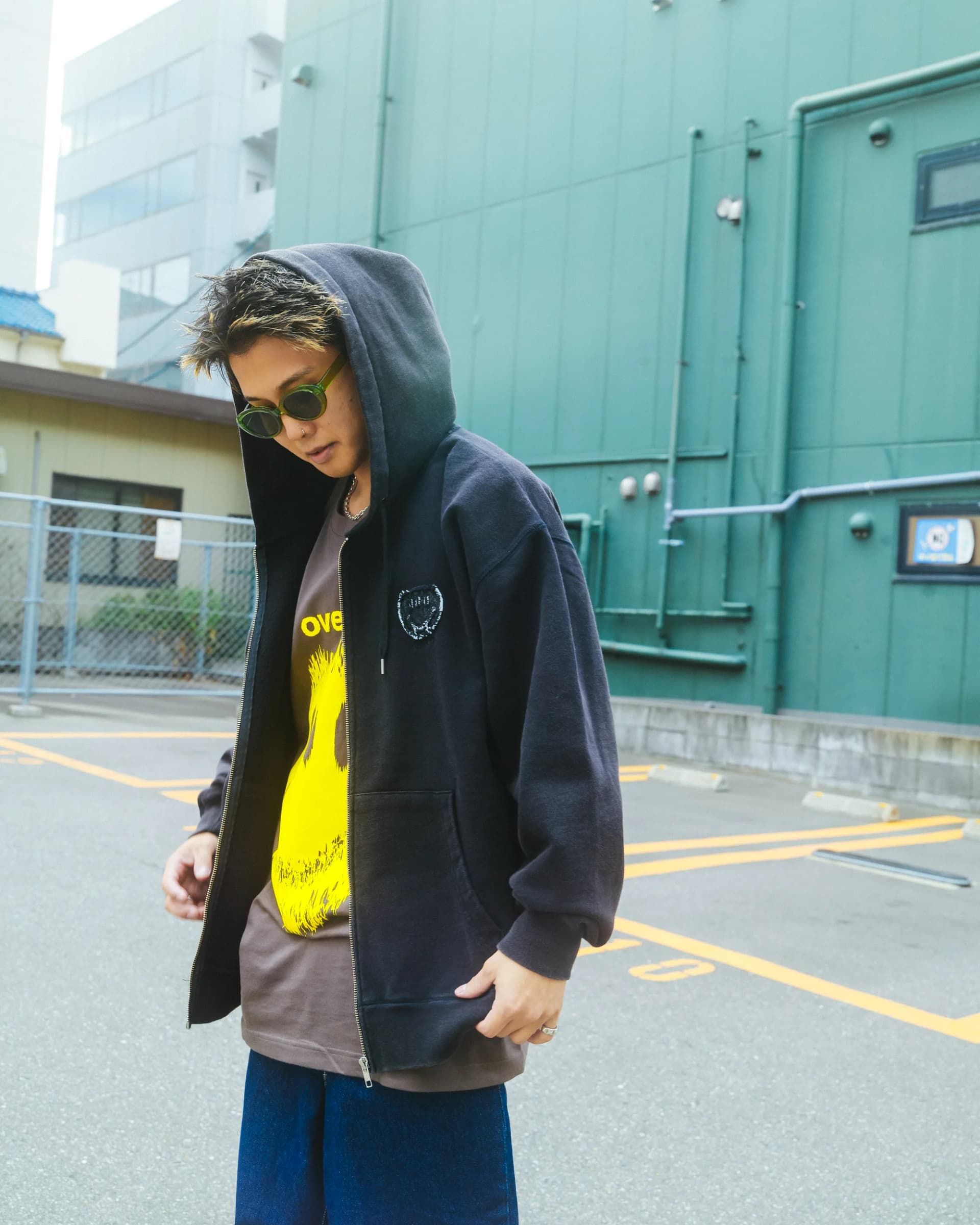 ICONIC Zip Hoodie - 250912_OP_01996.jpg