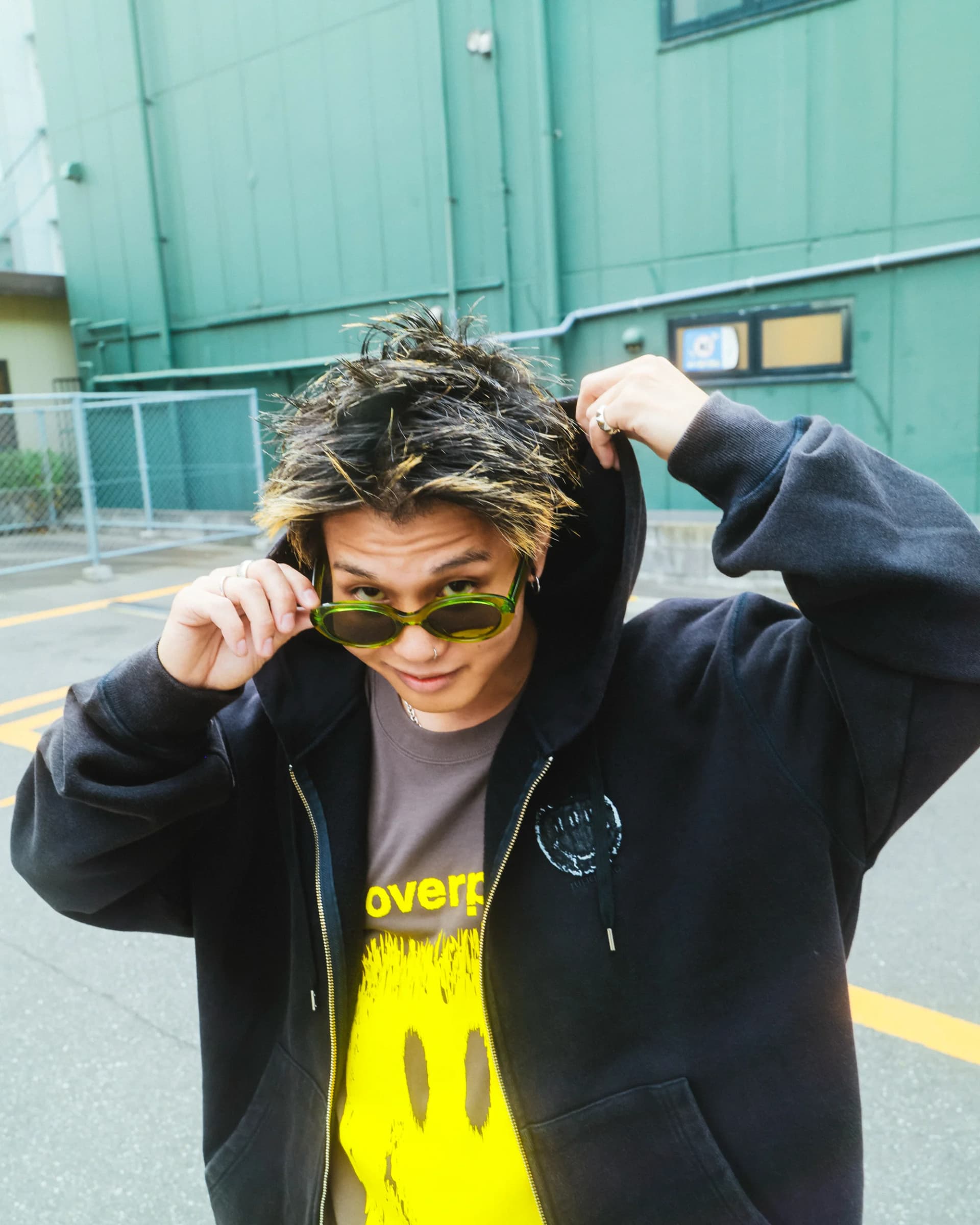 ICONIC Zip Hoodie - 250912_OP_02035.jpg