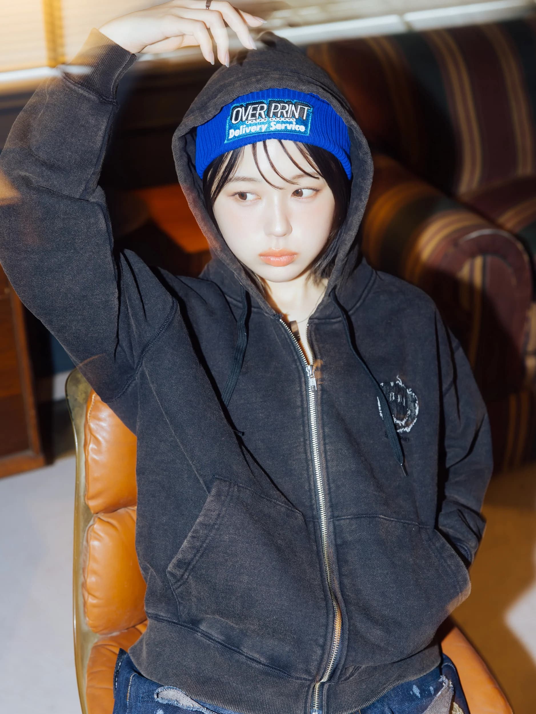 ICONIC Zip Hoodie - 260612_op_02656.jpg