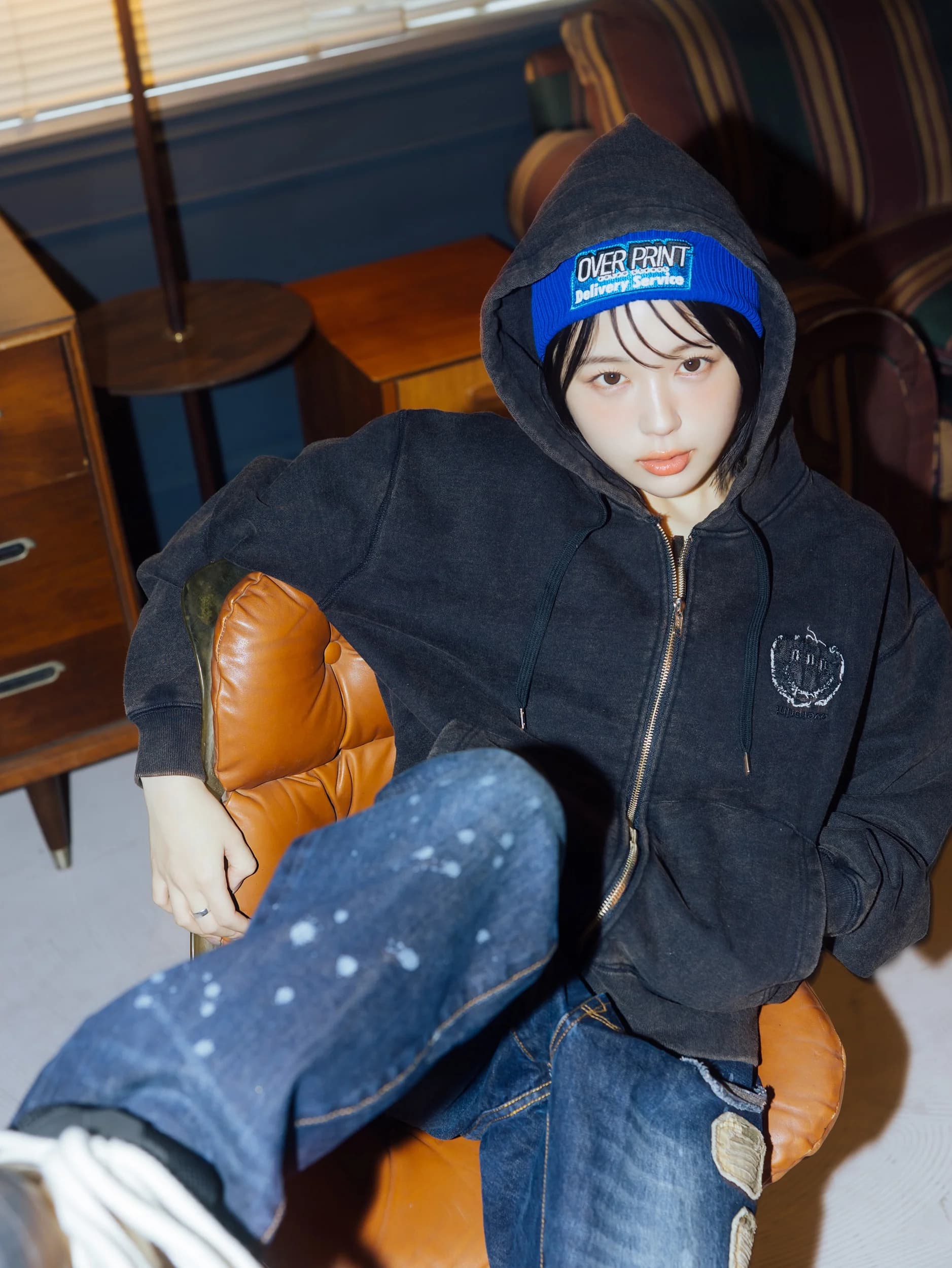 ICONIC Zip Hoodie - 260612_op_02678.jpg