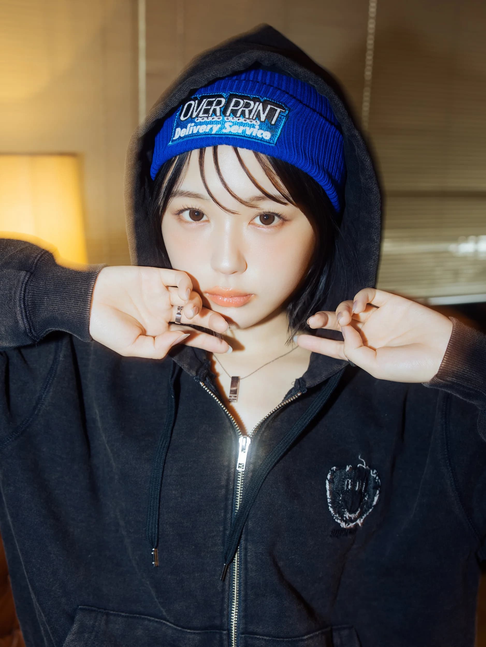 ICONIC Zip Hoodie - 260612_op_02757.jpg