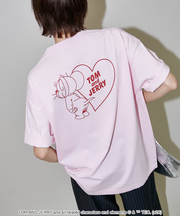 ピンク