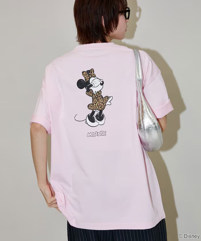 ピンク