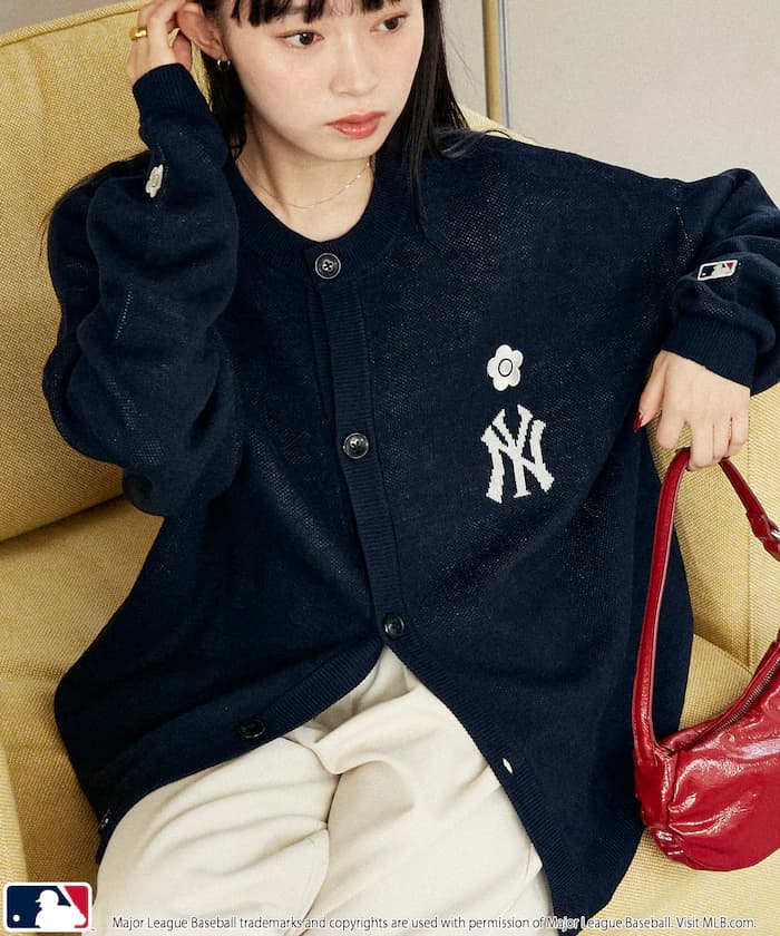 CREWNECK KNIT CARDIGAN