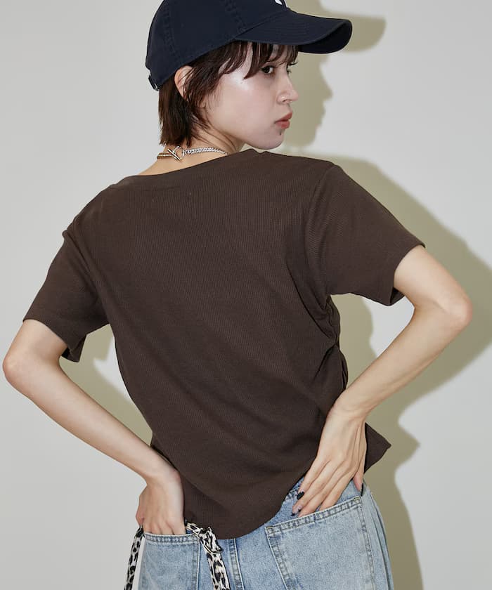 ブラウン