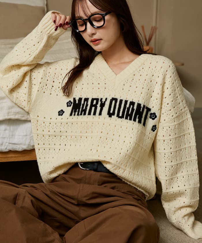 MARY QUANT 聯名限定 鏤空 V領 Logo×雛菊刺繡 針織衫【限定款】