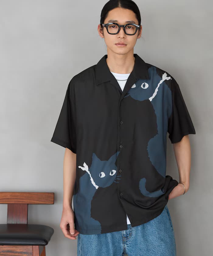ブラック