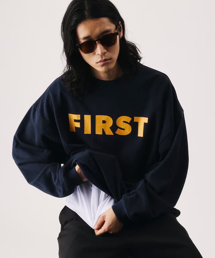 ネイビー