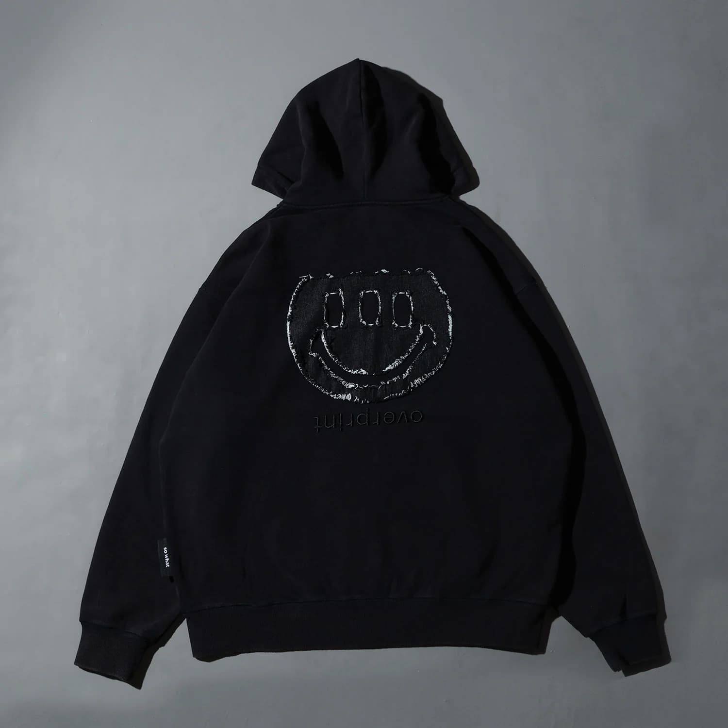 ICONIC Zip Hoodie - 749e17eb33f50948d95e15a7c0d6f5be.jpg