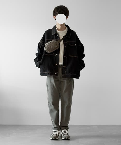 76277939b_b_100_500.jpg