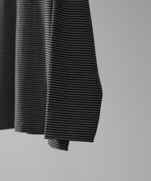 76949486b_b_37_500.jpg