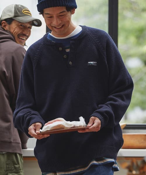 THE CRAFT CREW PRODUCTS 多功能 可水洗 寬版 落肩亨利領針織上衣
